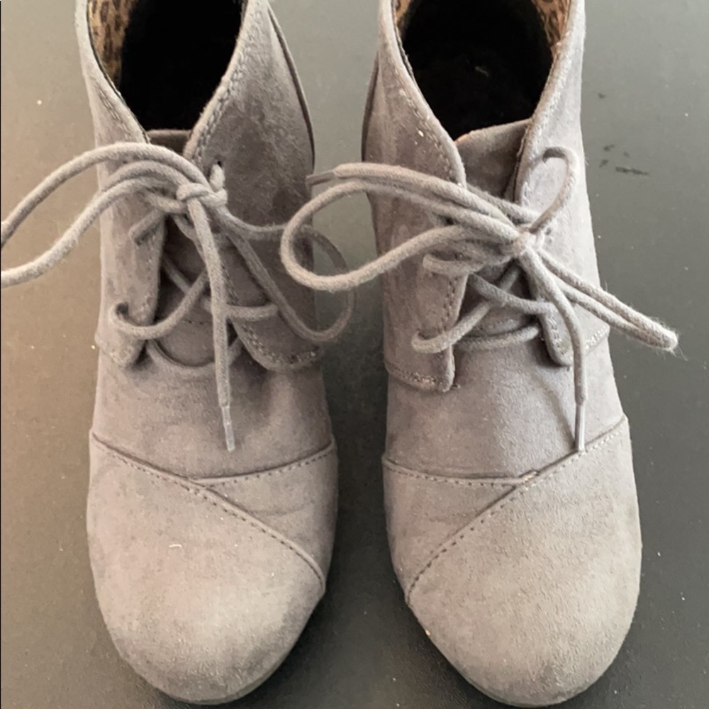 Wedges size 5 women's with 3" heels